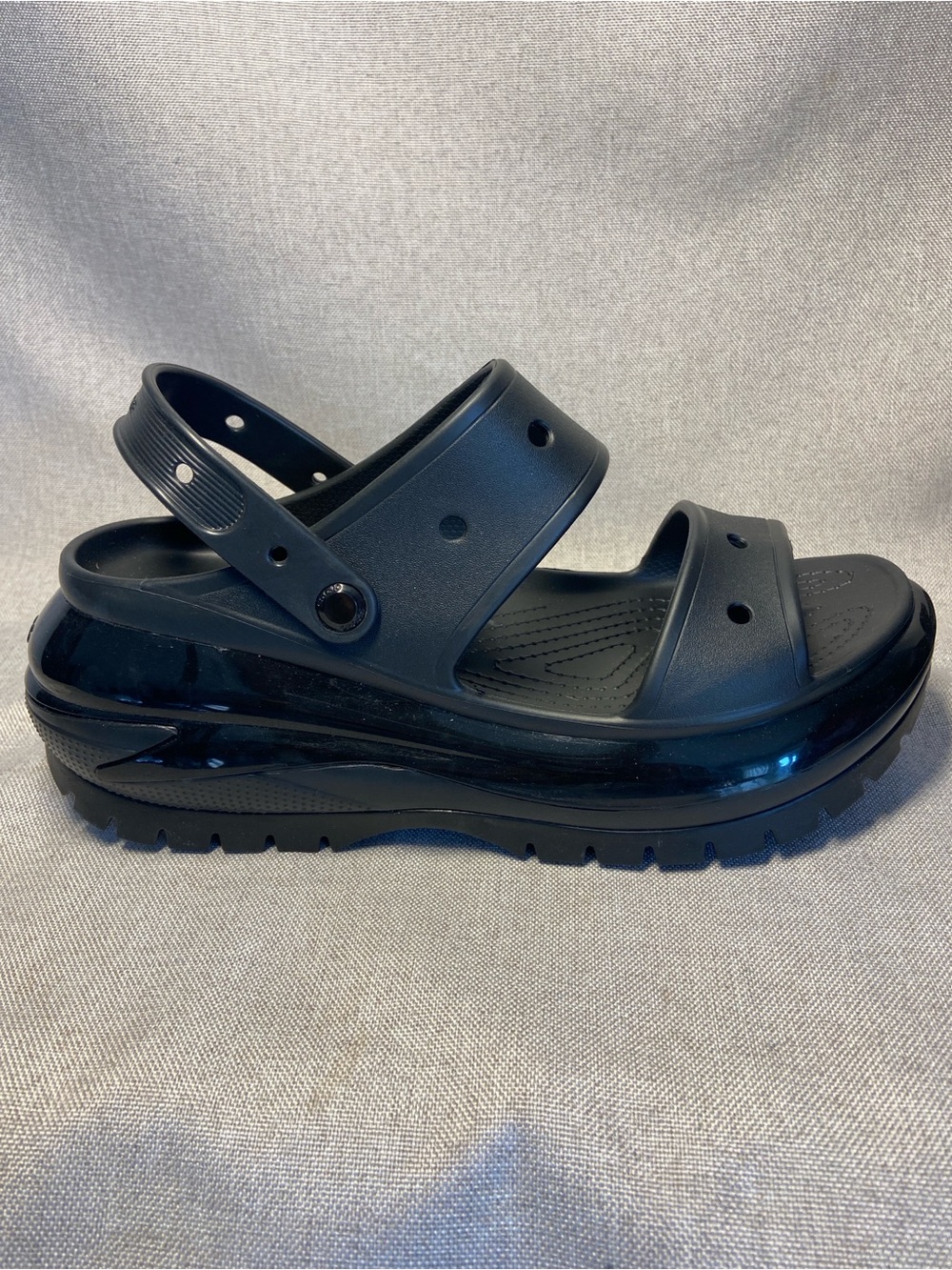 Crocs Classic Mega Crush Sandal  Size 12. New. - Picture 4 of 10